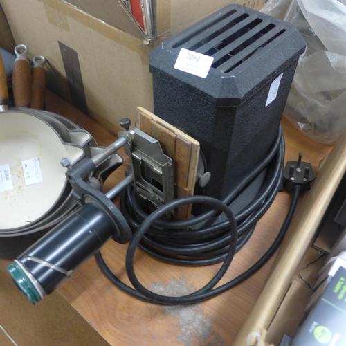 2063 - Vintage projector and accessories