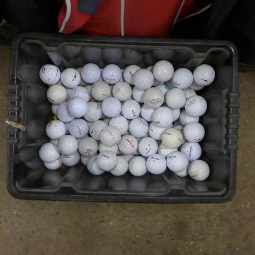 2136 - 4 Golf bags with tub of approx. 80 golf balls