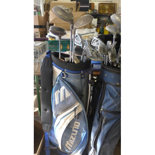 2145 - 4 Golf bags with approx. 80 clubs