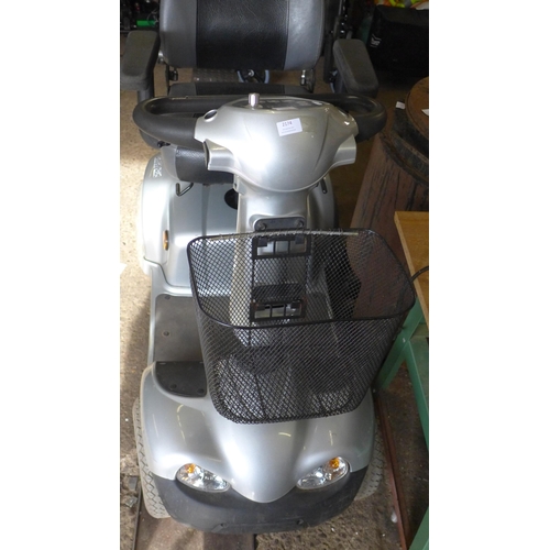 2174 - HS-589 8mph mobility scooter with key and charger