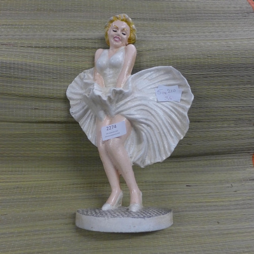 2274 - Marilyn Monroe doorstop * this lot is subject to VAT