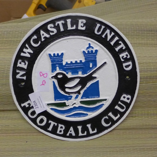 2304 - Newcastle United plaque * this lot is subject to VAT