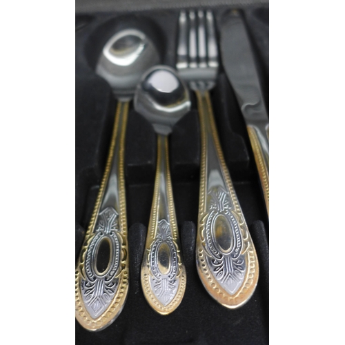 2319 - Prima Edwardian elegant cutlery in box