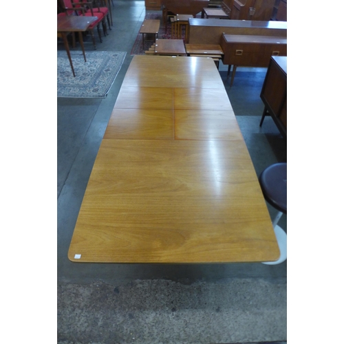 63 - A McIntosh teak T3 extending dining table