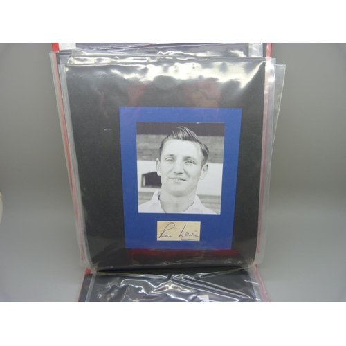 622 - Football memorabilia; album of autographed items including Jack Carlton, Danny McGrain, Tom Finney, ... 