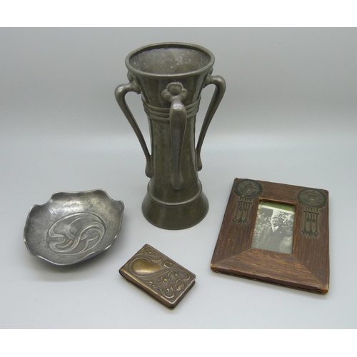 640 - An English pewter Art Nouveau vase, photograph frame, vesta case and dish, vase 14cm