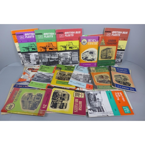 674 - A collection of bus related publications and maps/timetables, including British Bus Fleets