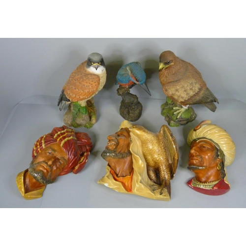 711 - Two Leonardo Collection Birds of Prey, an Arden Sculpture kingfisher and three Bossons plaques