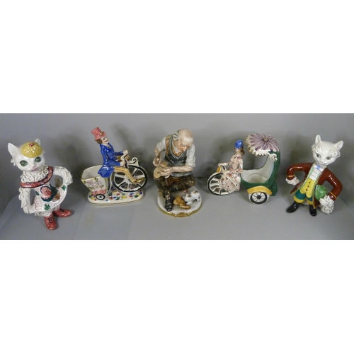 727 - A collection of Italian figures including a pair of comical cat figures, some a/f to the cats