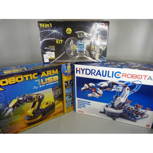 784 - Two boxed Robot Arms and a 14 in 1 Solar Robot Kit