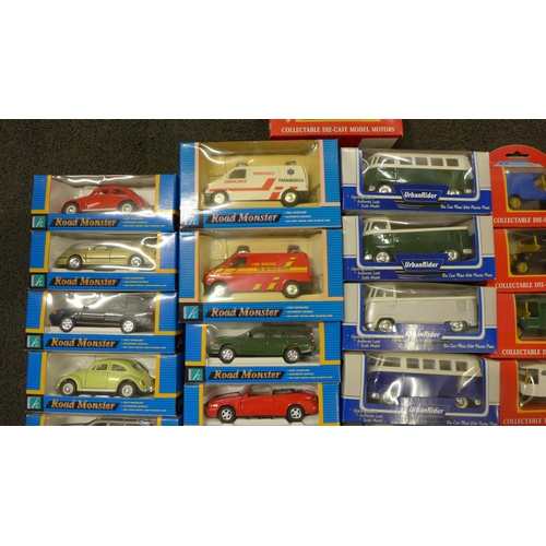 800 - A collection of die-cast model vehicles, Hongwell, Corgi Motoring Memories, etc., boxed (29)