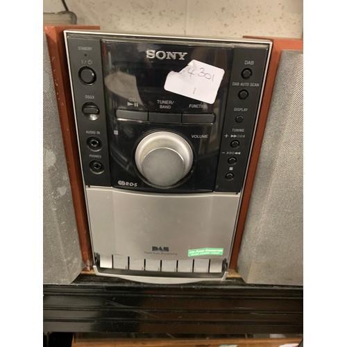 2257 - Sony DAB radio-CD micro hi-fi system with speakers