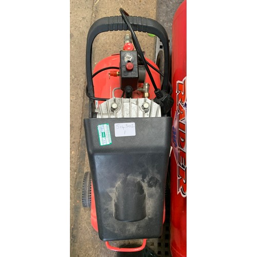 2304 - Approx. 36 ltr portable compressor - W