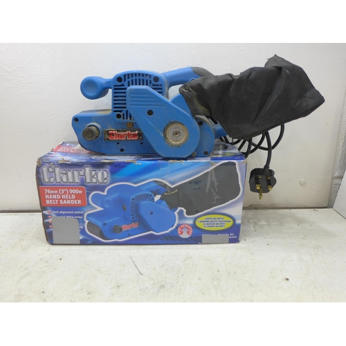 2029 - Clarke 900W handheld belt sander - W