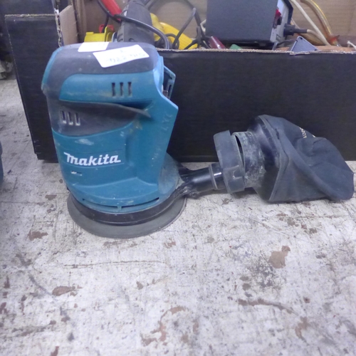 2042 - Makita nail gun & palm sander - a/f