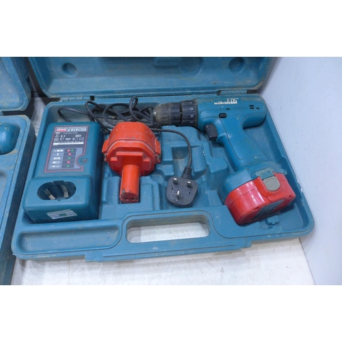 2045 - 2 Makita 12v cordless drills in case