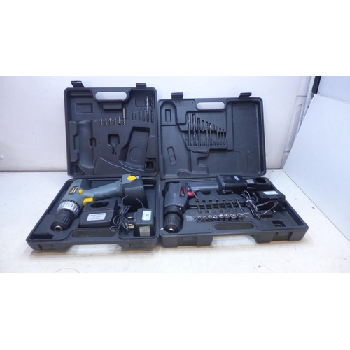 2046 - Pro Performance drill and bits in box, Power G 18v cordless drill, battery and charger