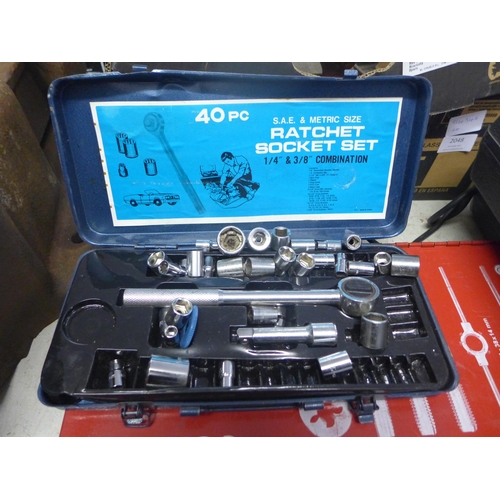 2052 - 4 assorted socket sets