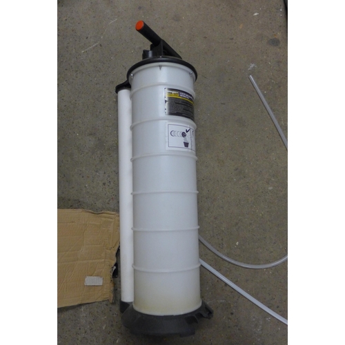 2103 - Vacuum oil fuel extractor - W