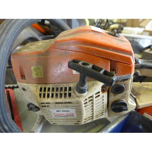 2186 - Petrol driven chain saw with 10