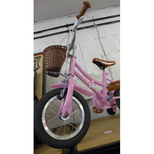 2204 - Lil Duchess by Dawes unused child's/girl's bicycle with stabilisers - original RRP £129