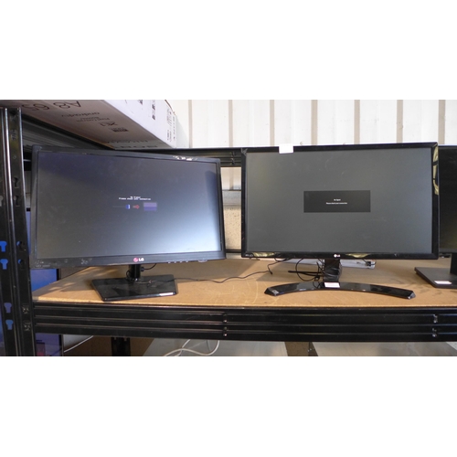 3002 - Two LG monitors: (22MP58VQ)(Flatron 22EN33S) * this lot is subject to VAT