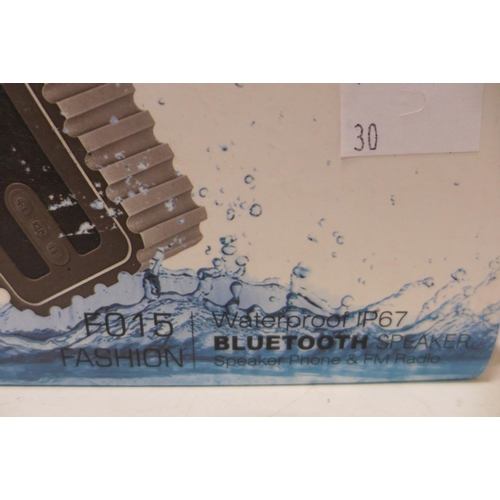 3110 - Ifox bluetooth waterproof speaker