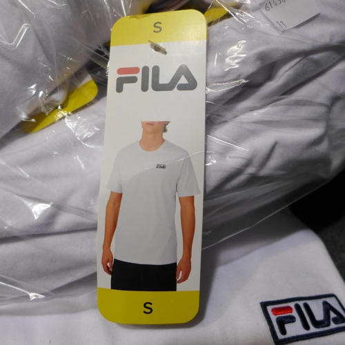 3174 - Bag of men's white Fila T-shirts, size S * this lot is subject to VAT