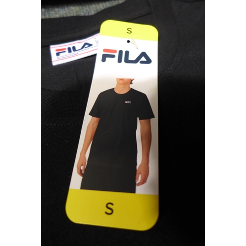 3175 - Bag of men's black Fila T-shirts, size S * this lot is subject to VAT