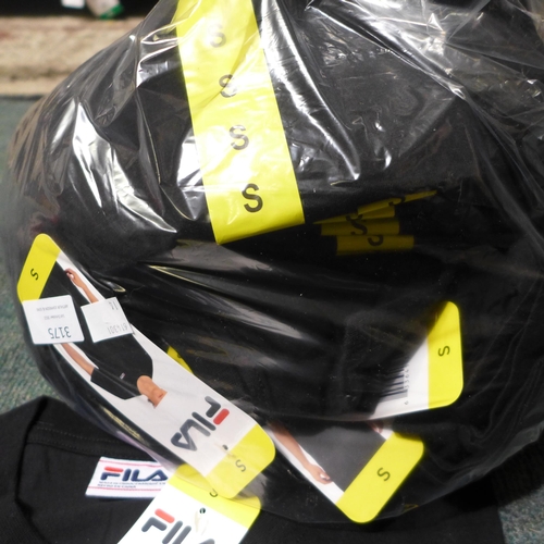 3175 - Bag of men's black Fila T-shirts, size S * this lot is subject to VAT