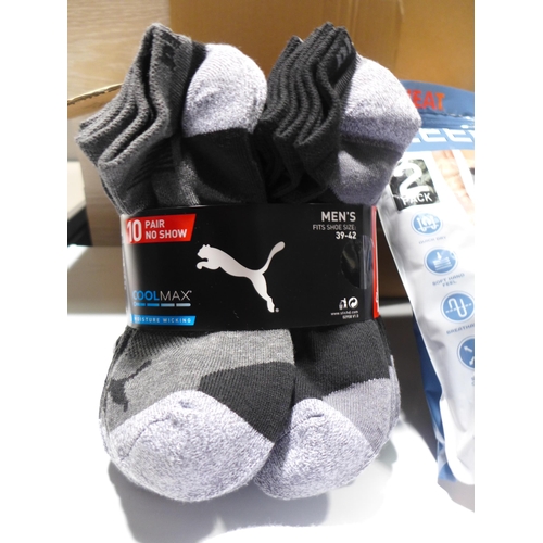 3182 - Box of men's branded underwear, mainly socks, including Puma * this lot is subject to VAT