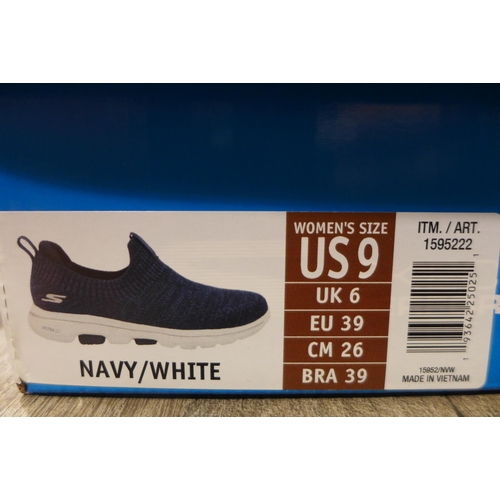 3227 - Women's navy Ultra Go Skechers, UK size 6 * this lot is subject to VAT