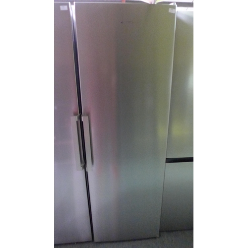 3309 - Smeg Stainless Steel Larder Fridge - model: UKFS18EV2HX, RRP £541.66 + vat (271Z-54)  * This lot is ... 