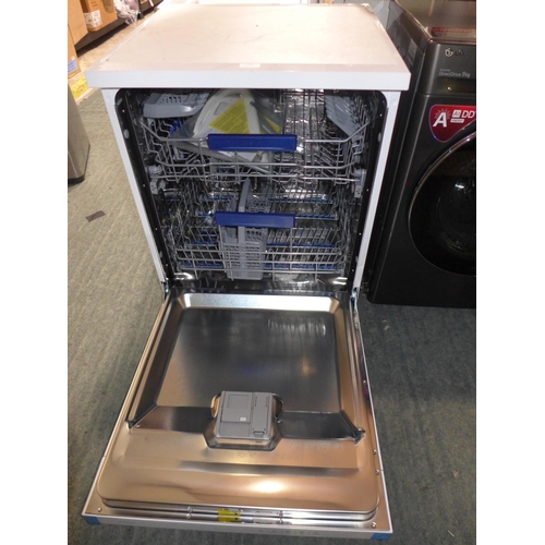 3320 - Smeg White Dishwasher - model: DF292DSW, Original RRP £458.33 + vat (271z-50)  * This lot is subject... 