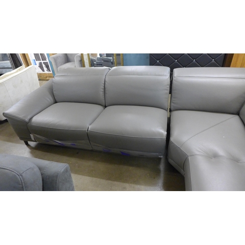 1375 - Kmc.772 2Pc Med.Grey RHF Sectional - Winter, RRP £2083.33 + vat     (4141-17)  * This lot is subject... 