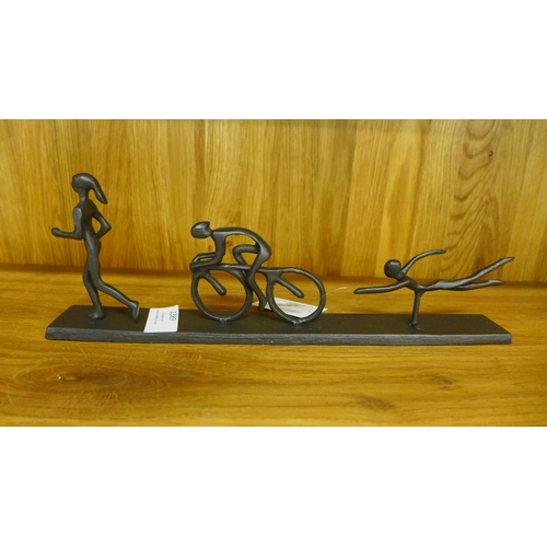 1389 - A metal triathlon figurine sculpture, W 35cms (863513)   #