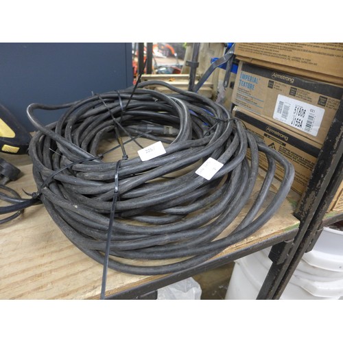 2057 - Approx 29m of 3 core armoured cable