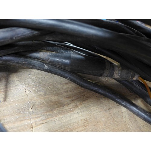 2057 - Approx 29m of 3 core armoured cable