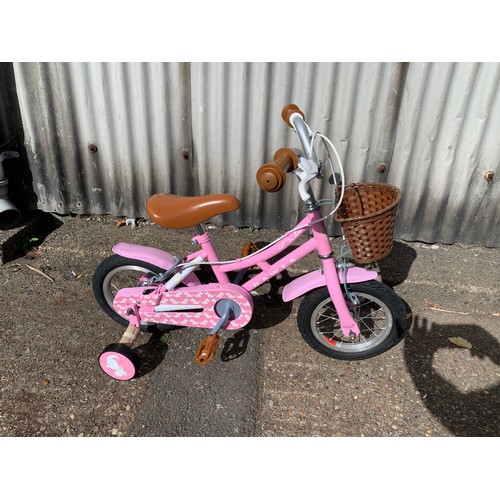 2204 - Lil Duchess by Dawes unused child's/girl's bicycle with stabilisers - original RRP £129