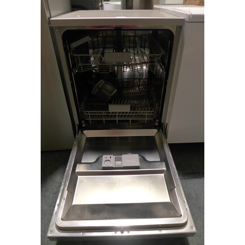 3151 - Samsung Silver Dishwasher - model: DW60M6040FS/EU, Original £333.33 + vat (271Z-32)  * This lot is s... 