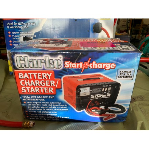 2002 - Clarke Start n Charge battery charger/starter - sold as scrap * this lot is subject to VAT