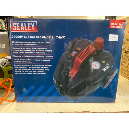 2012 - Sealey 2000w steam cleaner and 2ltr tank - MM4330 - sold as scrap * this lot is subject to VAT