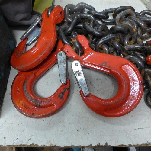 2021 - Set of heavy duty lifting chains