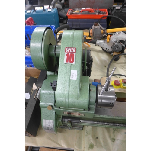 2092 - Myford Super 10 single phase 240v electric lathe with spare gearset, 2 tool posts, end stop, facepla... 