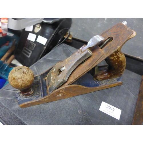 2165 - Record, Stanley & Woden wood planes and brace