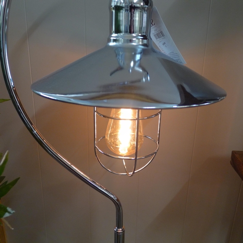 1399 - An Edison bulb hook floor lamp in silver, H 157cms (2432460)   #