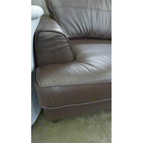 1401 - A Camden-flex dollaro chestnut leather standard chair with banquette footstool