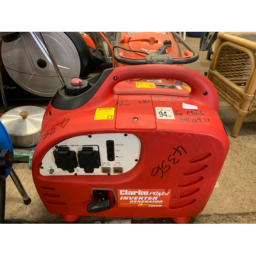 2286 - Clarke power inverter generator 2200w - MM4356 - sold as scrap * this lot is subject to VAT