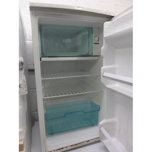 2224 - LG under counter fridge with ice box