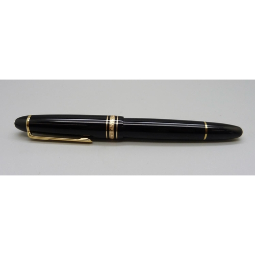 1011 - A Mont Blanc Meisterstuck fountain pen with 14k gold nib, CX1130965, a Sheaffer fountain pen and a P... 